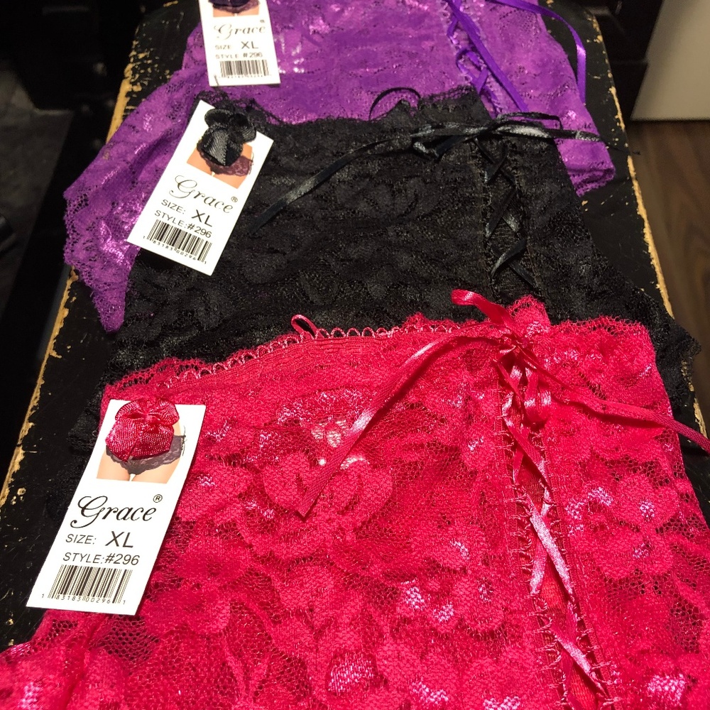 NWT Delicate & Feminine Lacy Lingerie